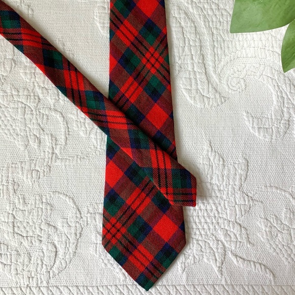 Lochcarron of Scotland MacDuff Tartan Plaid Wool Tie - Picture 14 of 14